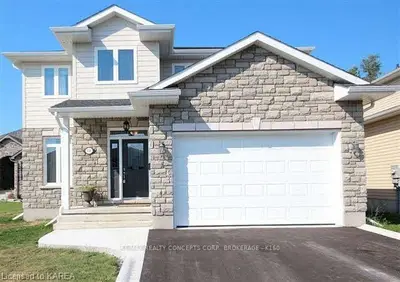 116 Jordyn`s Court, Loyalist, On K7n 0a7