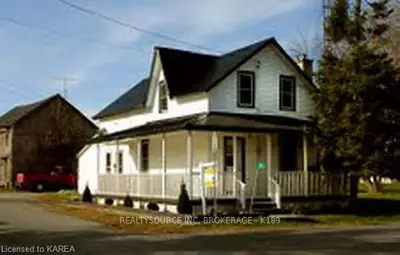 5 Chestnut Street, Stone Mills, On K0k 3g0