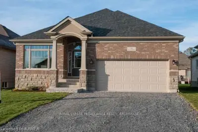 159 GILDERSLEEVE Boulevard, Loyalist, ON K0H 1G0