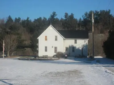 76 Fortune Line Road, Leeds And The Thousand Islands, On K0e 1n0