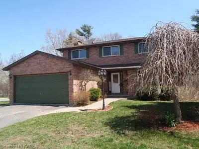 881 Atwood Place, Kingston, On K7p 1n9