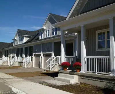 714 Newmarket Lane, Kingston, On K7k 0c8