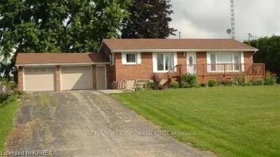 727 Little Creek Road, Greater Napanee, On K7r 2g2