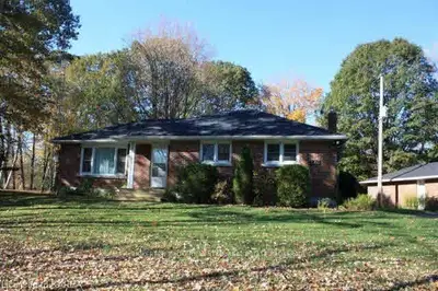 140 Jonas Street, Leeds And The Thousand Islands, On K0e 1n0