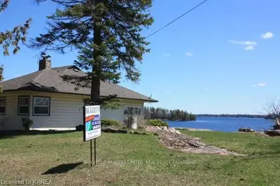 39 Front Street, Leeds And The Thousand Islands, On K0e 1v0