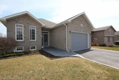 321 Boxwood Street, Kingston, On K7m 0b3