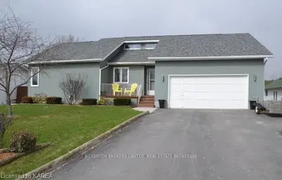 83 Willowbank Road, Front Of Leeds & Seeleys Bay, On K7g 2v5