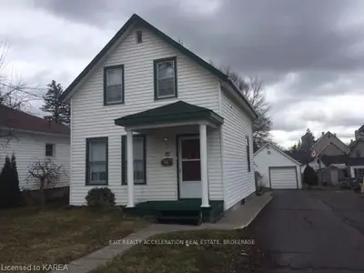 82 W Thomas Street, Greater Napanee, On K7r 2h1