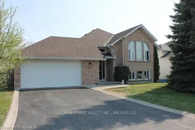 453 Mccallum Street, Kingston, On K7k 7c6