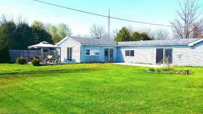 2912 2914 Hiscocks Road, Front Of Leeds & Seeleys Bay, On K7g 2v4