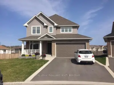 561 Savannah Court, Kingston, On K7p 0l3