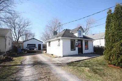34 Maccauley Street, Kingston, On K7k 2v7