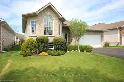 140 Sheridan Street, Kingston, On K7p 3e9