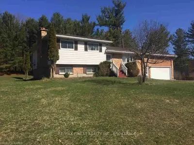 760 1000 ISLAND Parkway, Leeds and the Thousand Islands, ON K0E 1R0