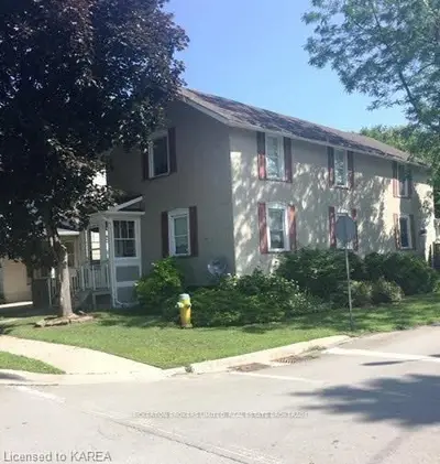 285 S CHARLES Street, Gananoque, ON K7G 1W4