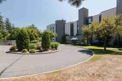 50 Market Street 502, Gananoque, On K7g 2m3