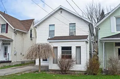 395 Thomas Street, Deseronto, On K0k 1x0