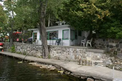 7 South Shore Road, Stone Mills, On K0k 3g0