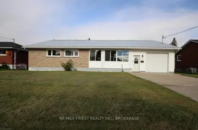 283 Bridge Street, Greater Napanee, ON K7R 2G2
