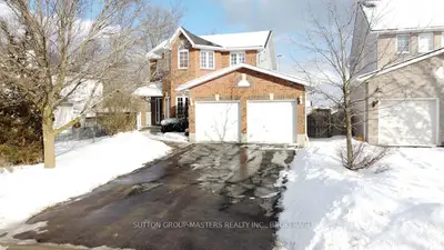1056 Earnhart Street, Kingston, On K7p 3b9
