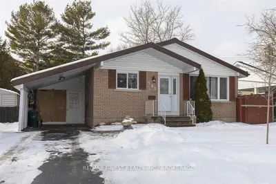 195 Chelsea Road, Kingston, ON K7M 3Z1