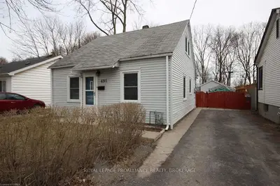 691 Alfred Street, Kingston, On K7k 4k1