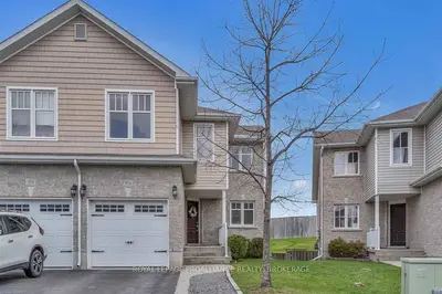 954 Swanfield Street, Kingston, On K7m 0a5