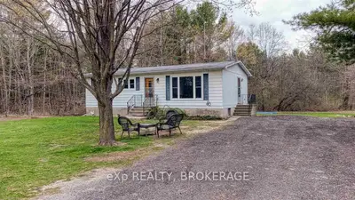3331 County Road 3, Leeds And The Thousand Islands, On, K0e 5n0