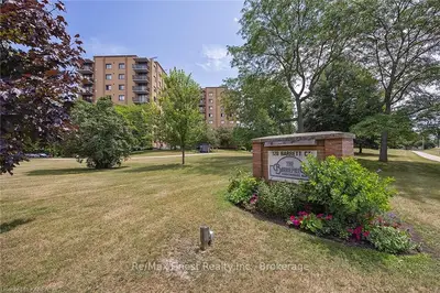 120 Barrett Court 303, Kingston, On K7l 5h6
