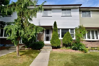 30 Winchester Drive, Greater Napanee, On K7r 3r2