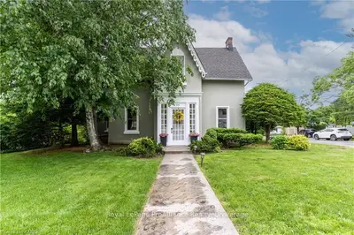 208 Dundas Street W, Greater Napanee, On K7r 2a6