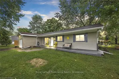 192 Apsley Street, Greater Napanee, On K0h 1g0