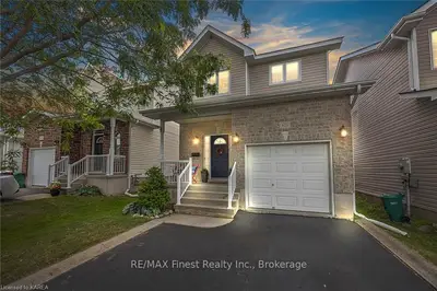 423 Maureen Street, Kingston, On K7k 7m2