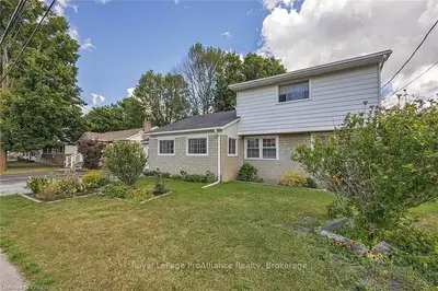 154 LAKEVIEW Avenue, Kingston, ON K7M 3T7