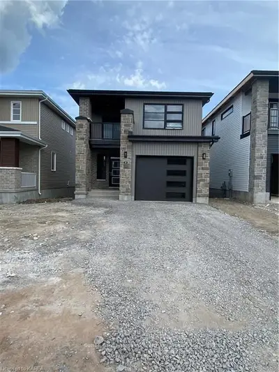 41 ERIE Court, Loyalist, ON K7N 0E3