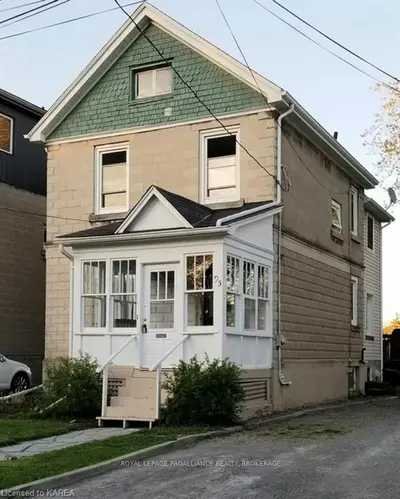 95 Livingston Avenue, Kingston, On K7l 4l3