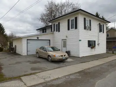 1582 Lake Road, Stone Mills, On K0k 1z0
