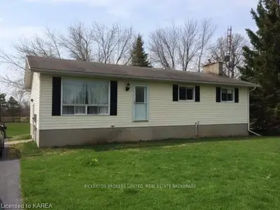 1222 Eden Grove Road, Front Of Leeds & Seeleys Bay, On K0e 1l0
