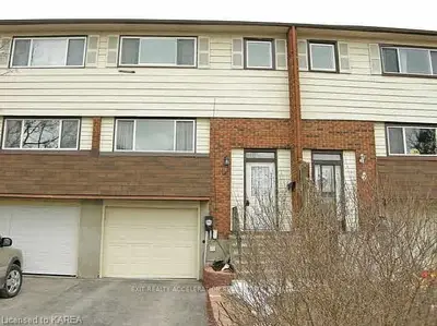 8 Meadow Lane, Greater Napanee, On K7r 3r8