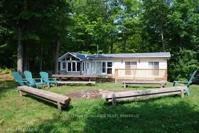 659 Sherbrooke Drive, Tay Valley, On K0h 2b0