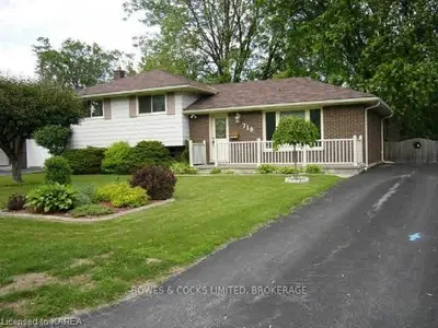 716 SUSSEX Boulevard, Kingston, ON K7M 5B1