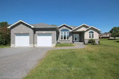 8017 COUNTY ROAD 2, Greater Napanee, ON K7R 3L2