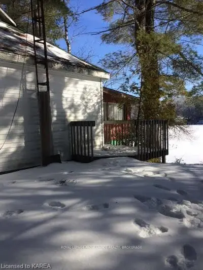 175 Oborne Point Road, Addington Highlands, On K0h 1k0