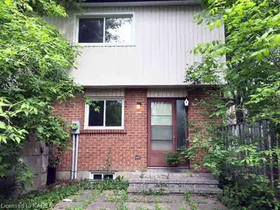 3211 Bannon Way, Blossom Park - Airport And Area, On K1t 1t2