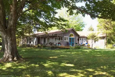 405 Nine Mile Point Road, Frontenac Islands, On K0h 2y0