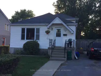 222 KINGSCOURT Avenue, Kingston, ON K7K 4P8