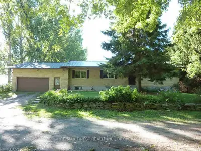 685 COUNTY ROAD 2, Front of Leeds & Seeleys Bay, ON K0E 1L0