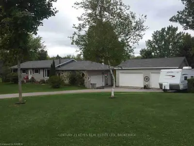 52 Graham Lake Road, Front Of Yonge, On K0e 1r0