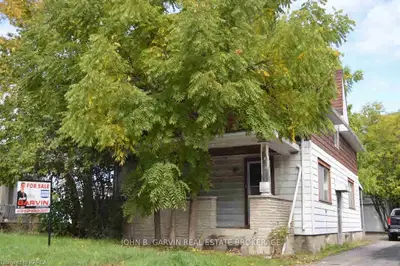 165 N Centre Street, Greater Napanee, On K7r 1n5