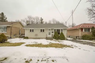 1379 MONTREAL Street, Kingston, ON K7K 3L7